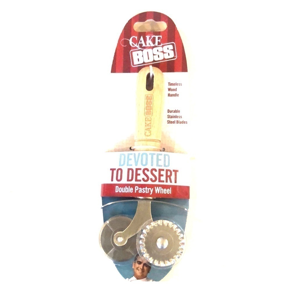 𝅺NWT Cake Boss Double Pastry Wheel